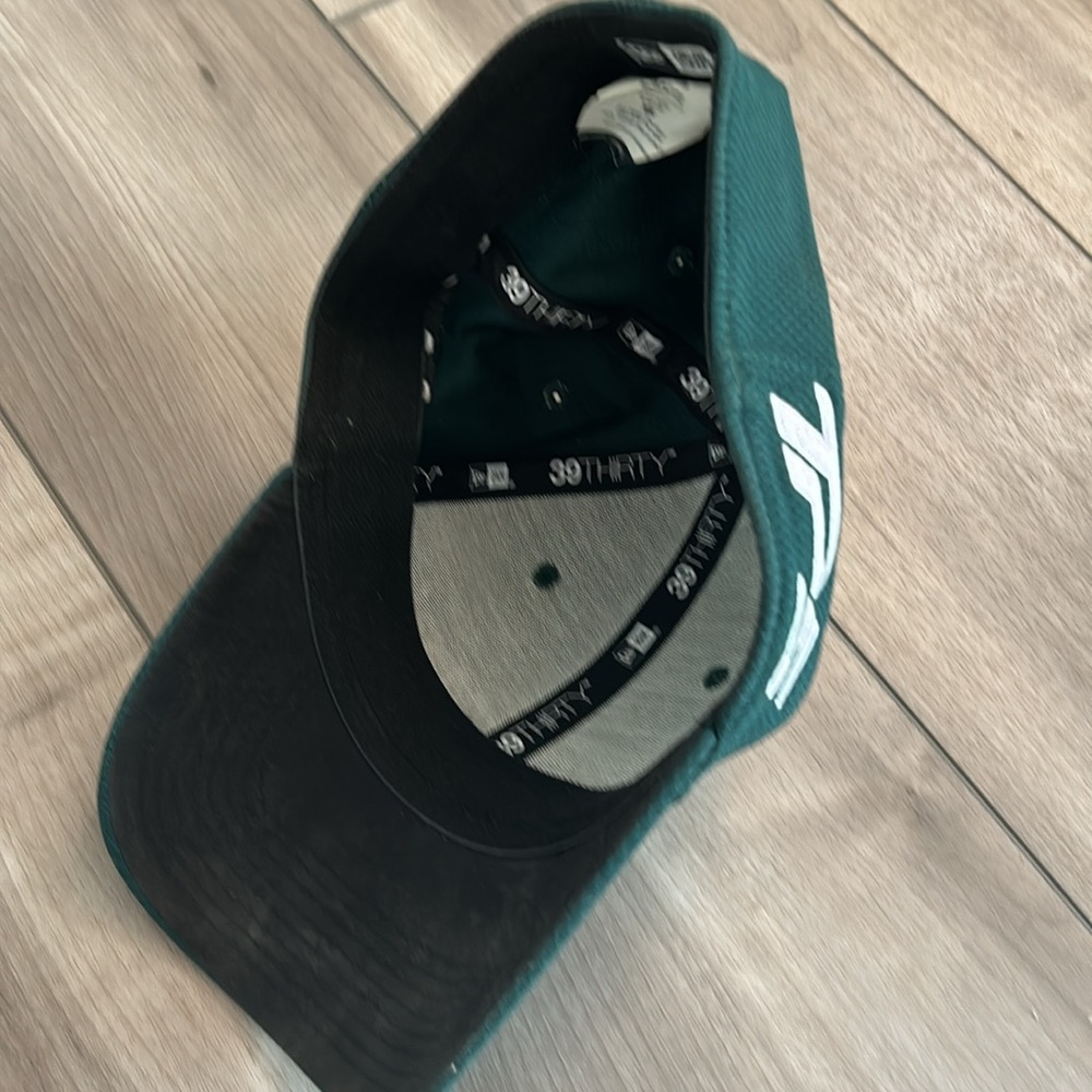 TaylorMade Cap 39Thirty M1 TP5 New Era Golf Hat Green White Stitched Logo S/M - Picture 9 of 9